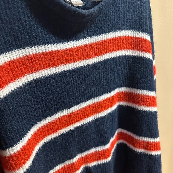 H&M Brand new striped shirt - Picture 3 of 7